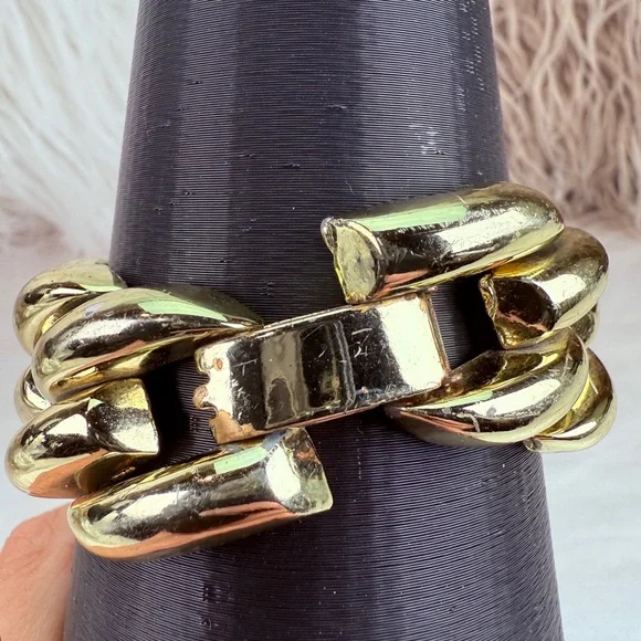 Vintage 80s weighted goldtone wideband bracelet - Picture 9 of 12